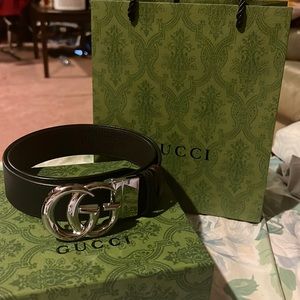 Offers Accepted Authentic NEW $670 GUCCI GG Reversible Belt Size 80 No BOX